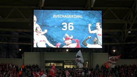 RB Leipzig feierte laut Anzeigetafel vor 36 Zuschauern einen 3:0-Sieg gegen Leverkusen