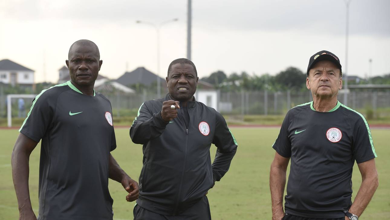 Nigeria sperrt Rohr-Assistent