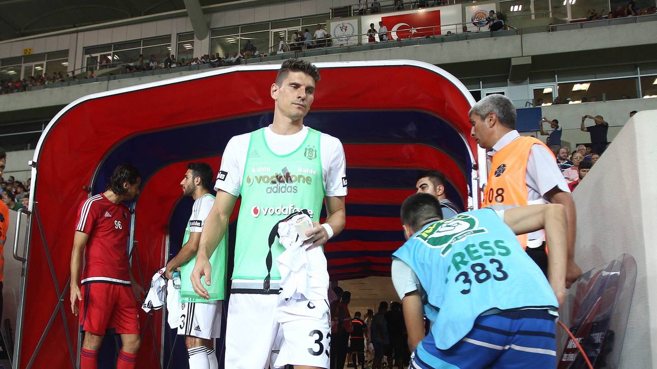 Gomez‘ Debüt durchwachsen