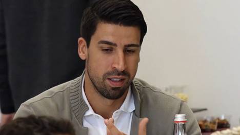 Ehemalige Fußball-Profis absolvieren in Nyon das UEFA-Programm Executive Master for International Players (MIP). Mit dabei sind auch Weltmeister Sami Khedira oder Nemanja Vidic.