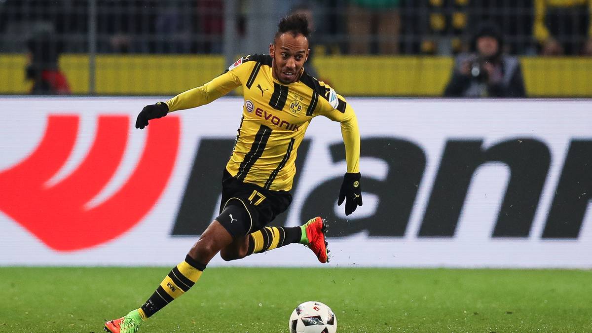 PIERRE-EMERICK AUBAMEYANG - Der Gabuner trifft, und trifft, und trifft. 17 Tore in 18 Liga-Einsätzen, vier Treffer in fünf Champions-League-Spielen. Inzwischen einer der besten Stürmer Europas. VORTEIL BVB, 5:6
