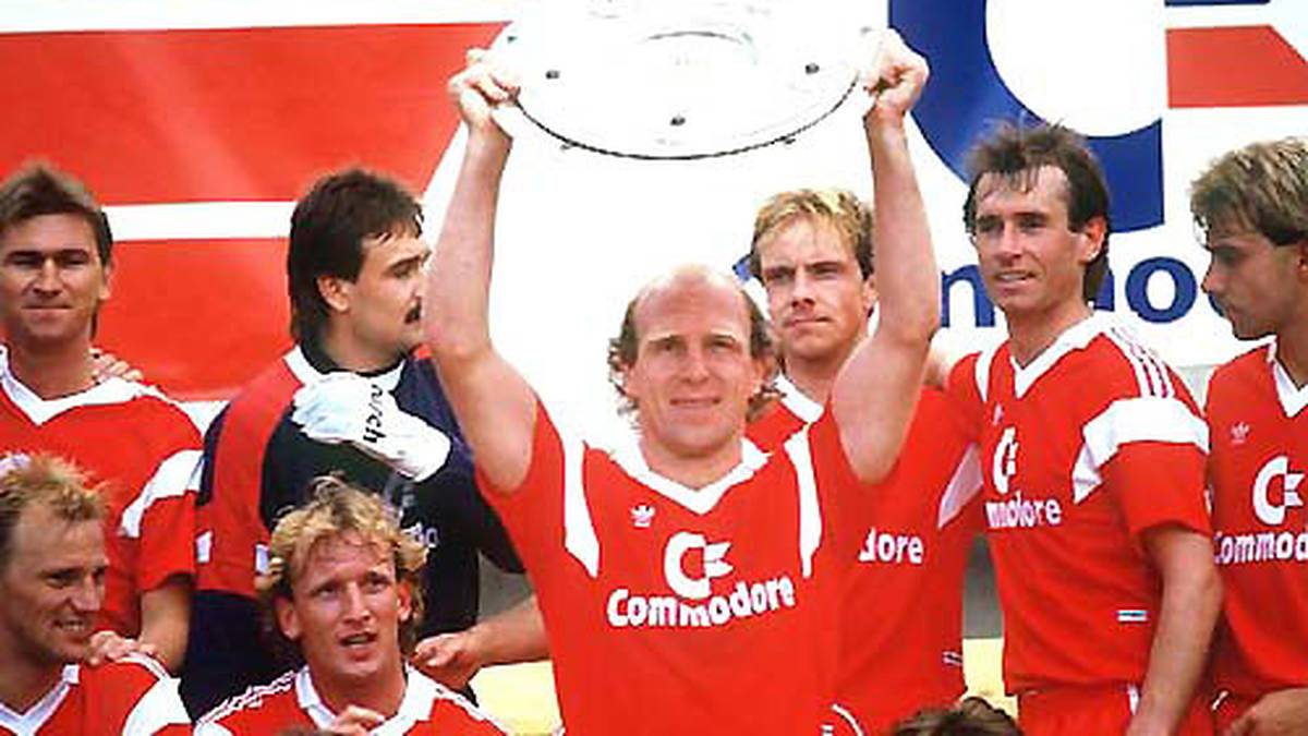 1979 wechselt er zu den Bayern und wird dort fünf Mal Meister