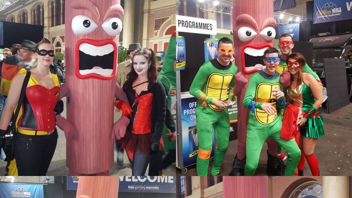 Aber, aber: Das hier ist das Highlight-Kostüm. Das aggressiv aussehende Maskottchen eines Wurstherstellers macht den Alexandra Palace ganz verrückt