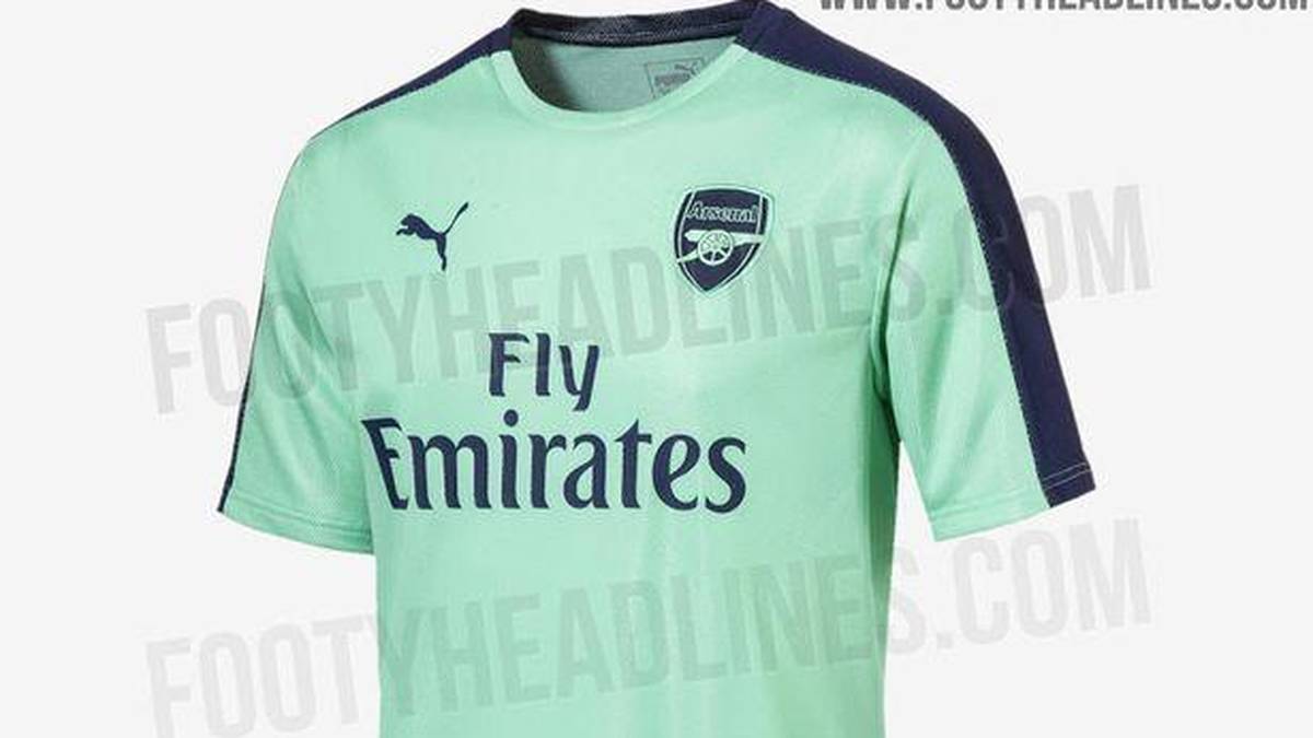 Der FC Arsenal erntete für dieses Gewand viel Spott. Die Fans liefen in den sozialen Medien Sturm gegen das "eiterfarbene" Ausweichtrikot der Saison 2018/19