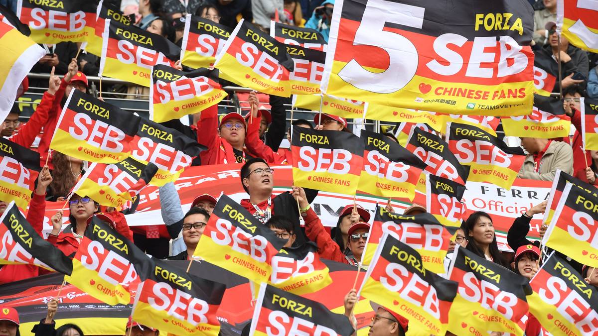 Ferrari-Pilot Sebastian Vettel erfreut sich im Reich der Mitte allergrößter Beliebtheit. Der Deutsche darf sich über viel Unterstützung freuen