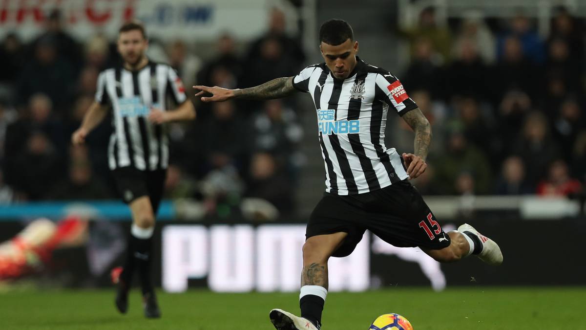 Kenedy (Newcastle United): Mittelfeld, Brasilien (kehrt 2019 zurück)