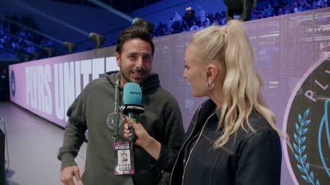 Am Rande der Icon League äußert sich Claudio Pizarro über den aktuellen Bayern-Kader. 