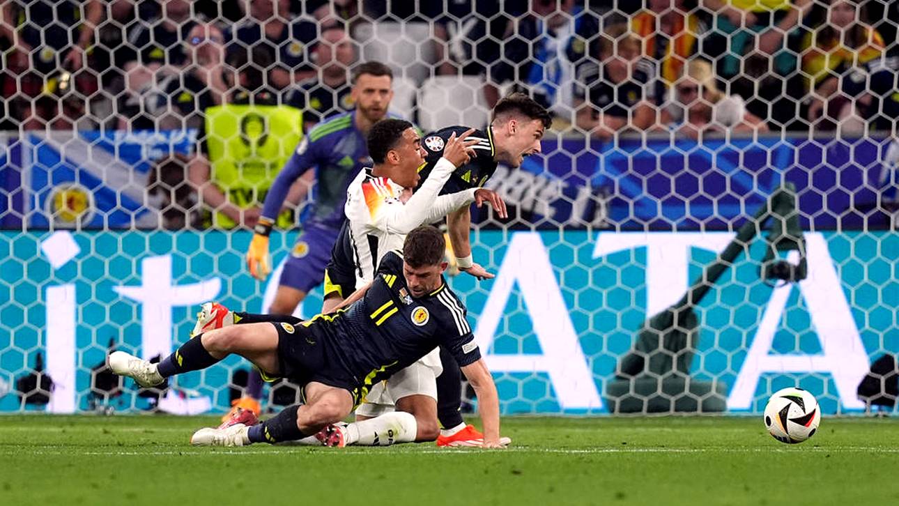 Musiala-Szene: VAR-Novum im Einsatz