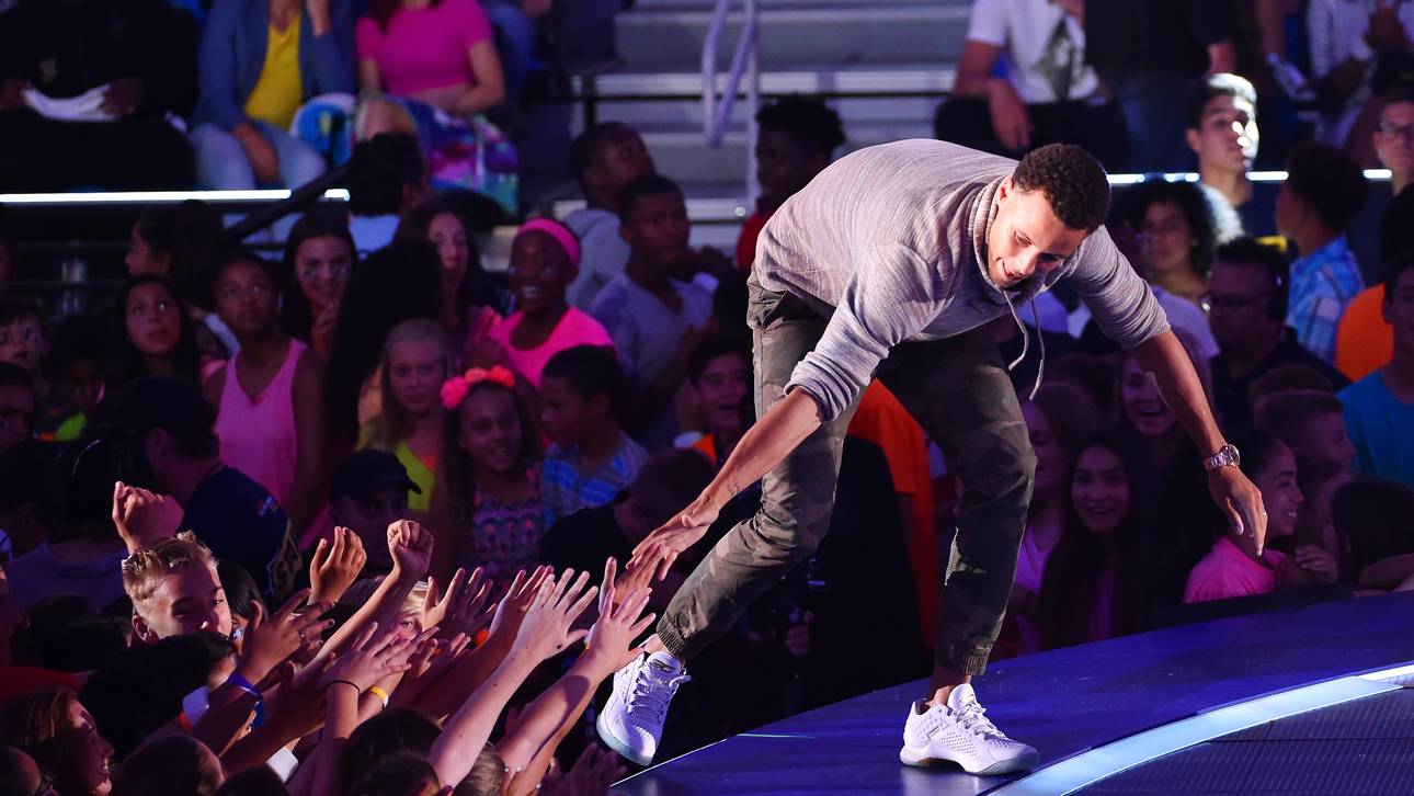 Curry denkt über Panthers-Kauf nach