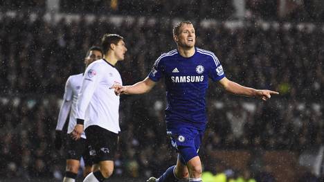 Andre Schürrle (r.) erzielte den 3:1-Endstand für den FC Chelsea
