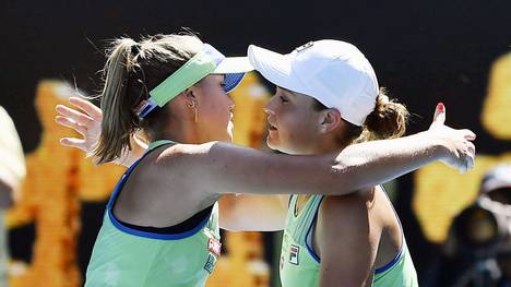 Sofia Kenin (l.) hatte 2020 die Australian Open gewonnen