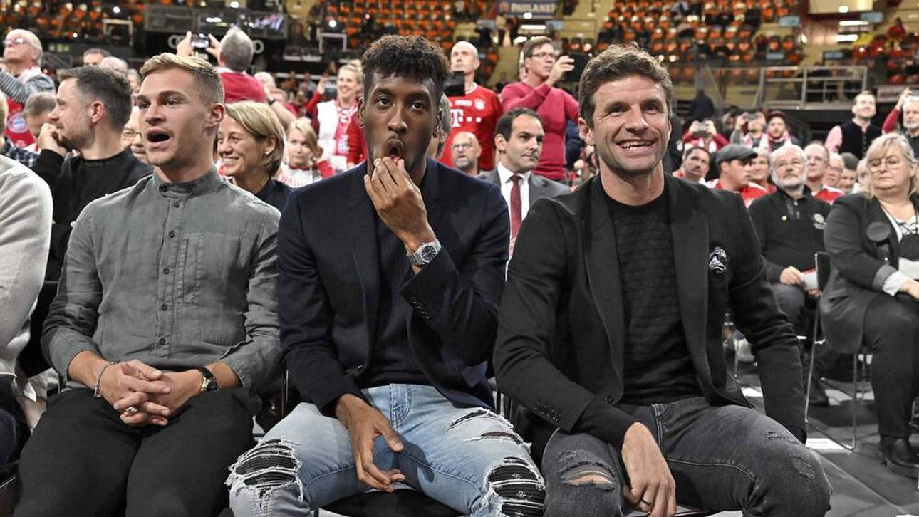 Joshua Kimmich, Kingsley Coman und Thomas Müller sind wie Leon Goretzka anwesend