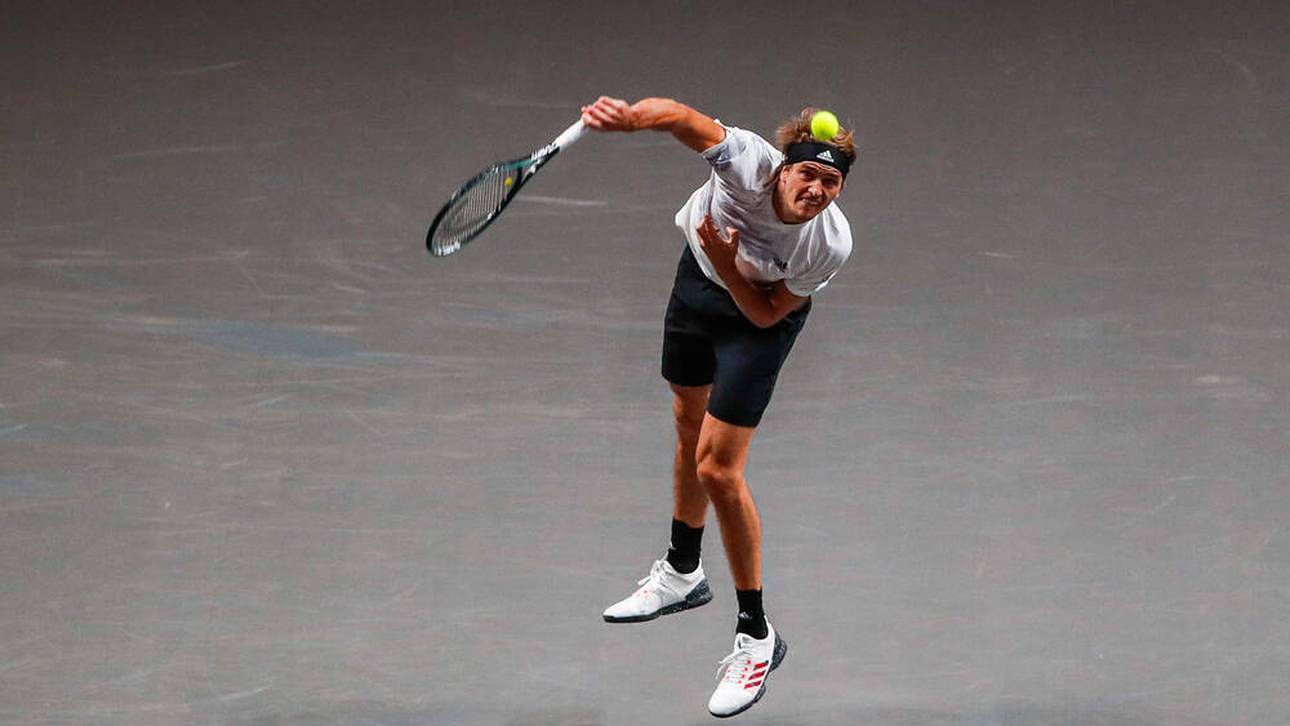 Zverev müht sich ins Halbfinale