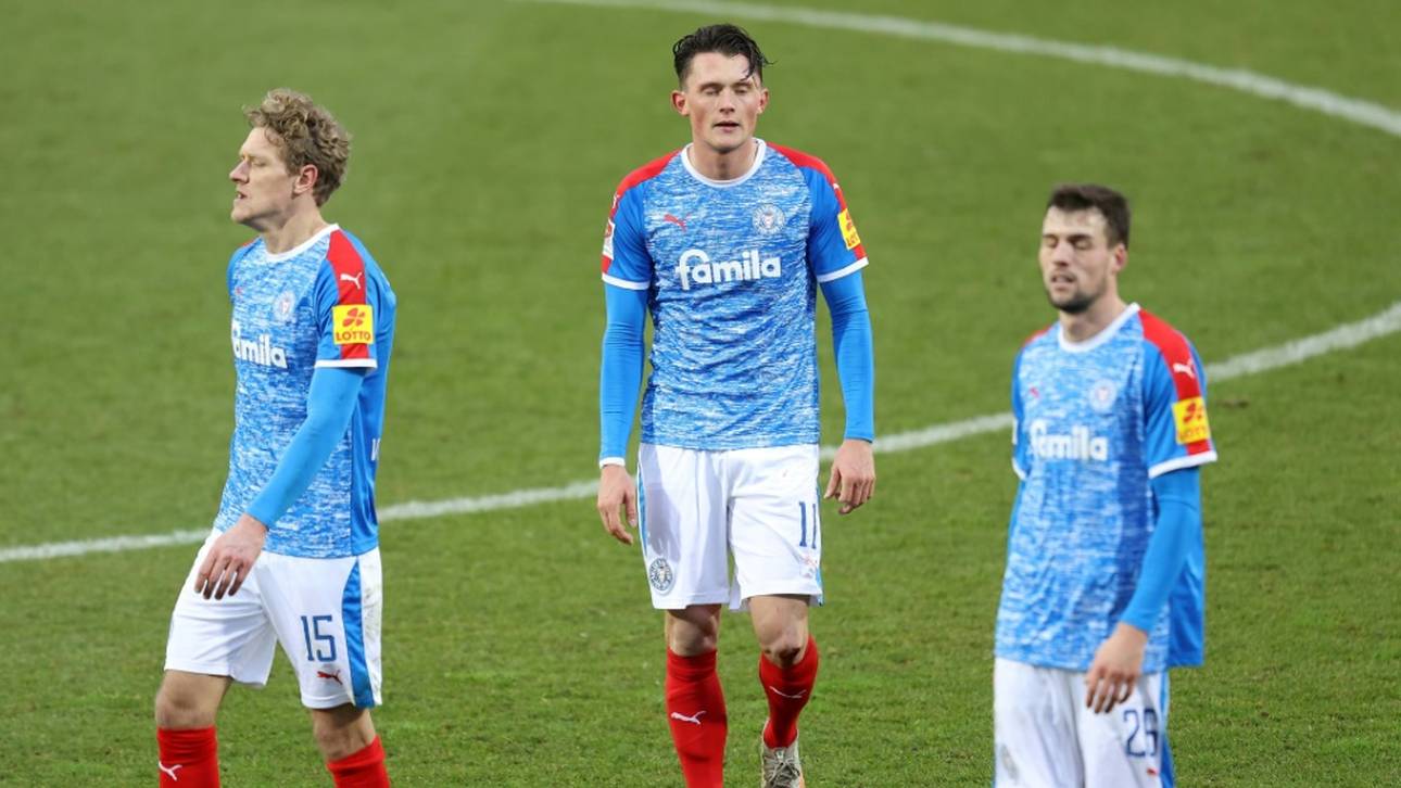 Kiel lässt Punkte in St. Pauli liegen