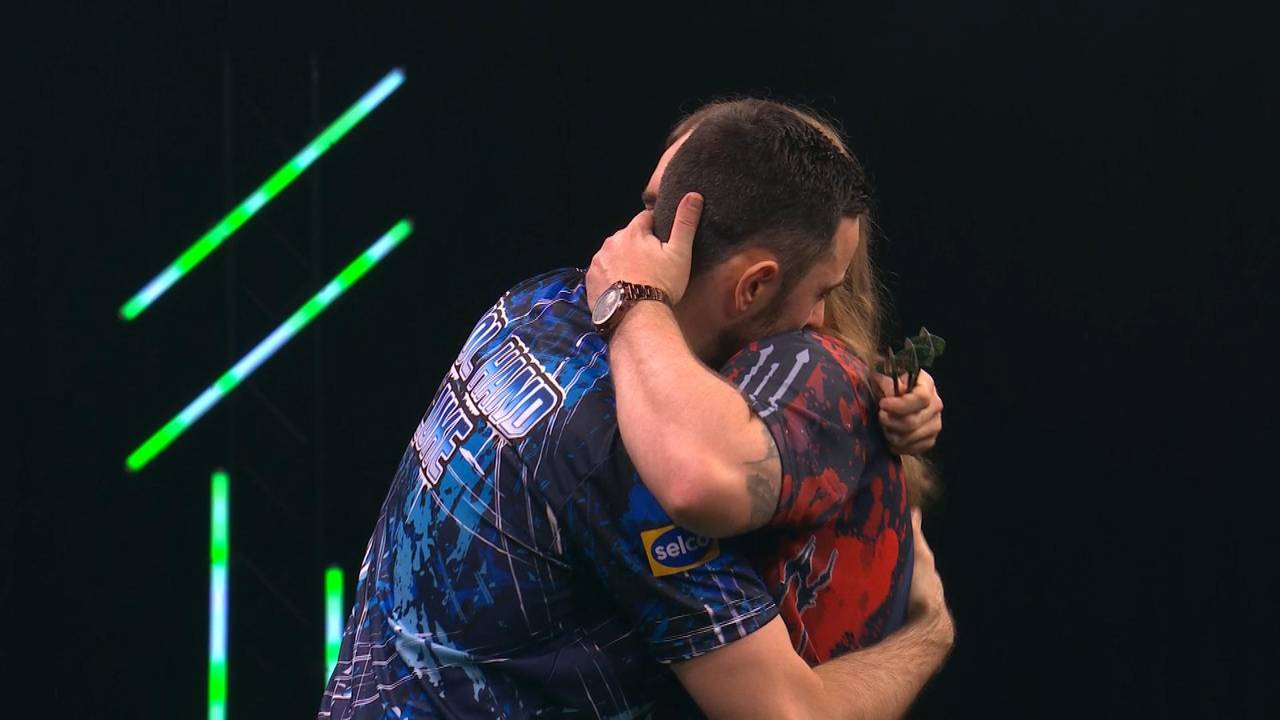 Grand Slam of Darts: Humphries wirft Neun-Darter-Held raus