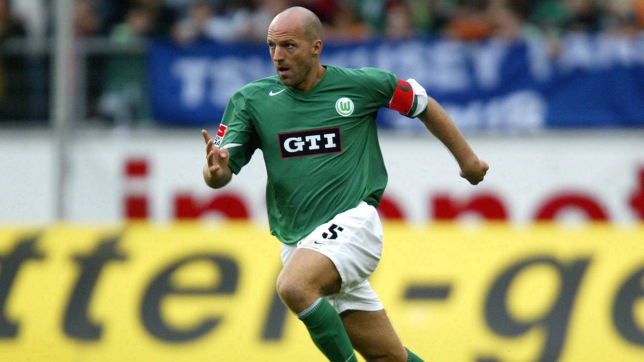 Fussball: 1. BL 04/05, VfL Wolfsburg-VfL Bochum