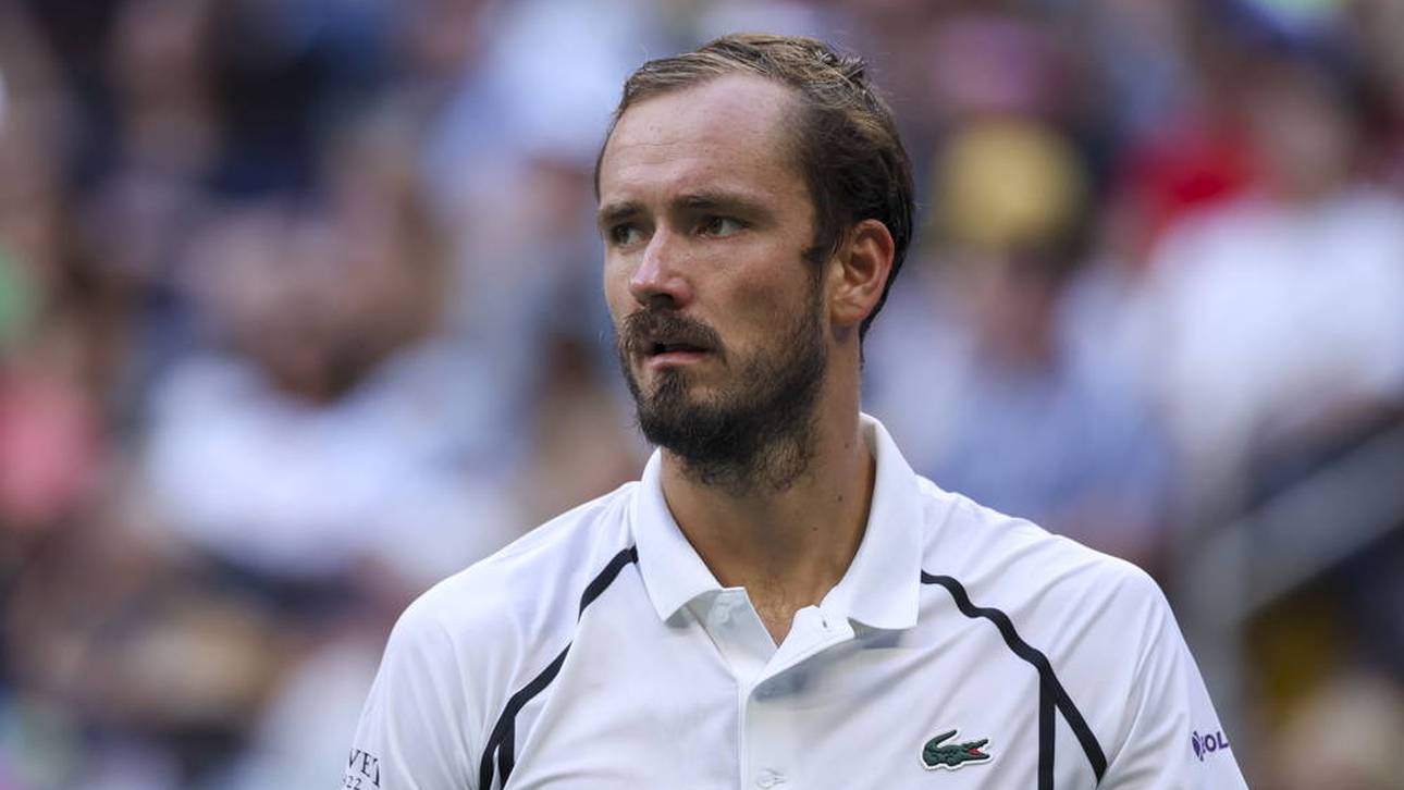 Eklat! Medvedev gegen Djokovic disqualifiziert