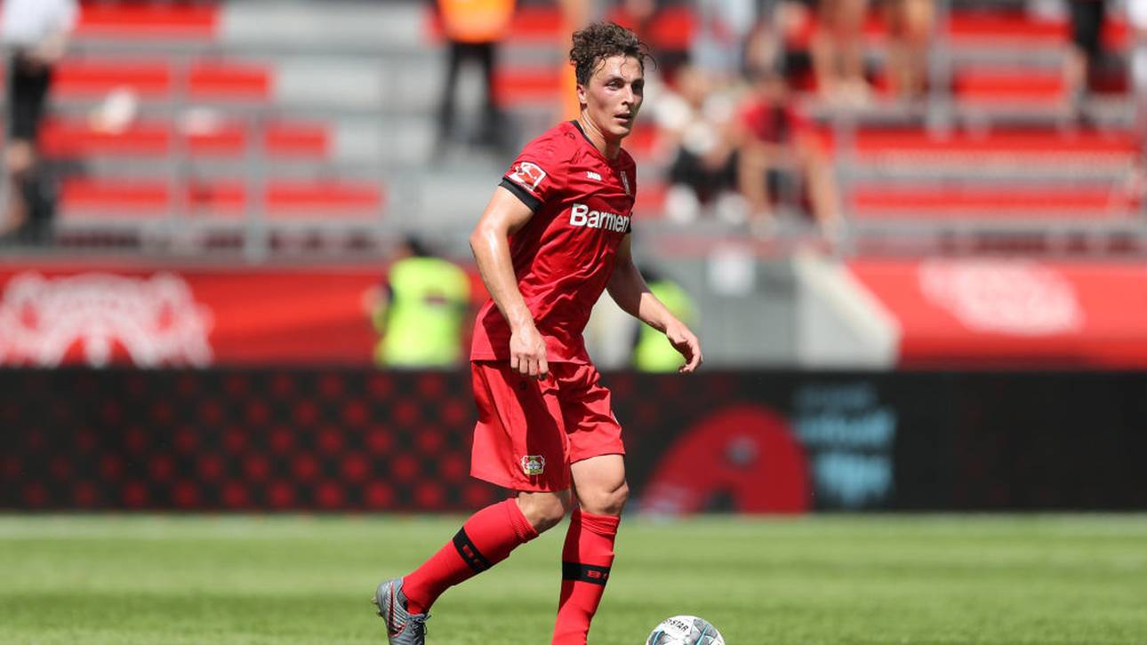 Bayer verlängert mit Baumgartlinger