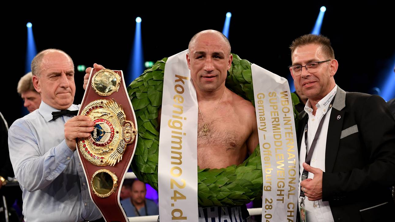 Arthur Abraham v Patrick Nielsen - WBO International Super Middleweight Title Im Ring war Arthur Abraham eindeutig erfolgreicher als auf dem Tanzparkett. Hier feiert er seinen Triumph über Patrick Nielsen im WBO-Titelkampf im Suppermittelgewicht