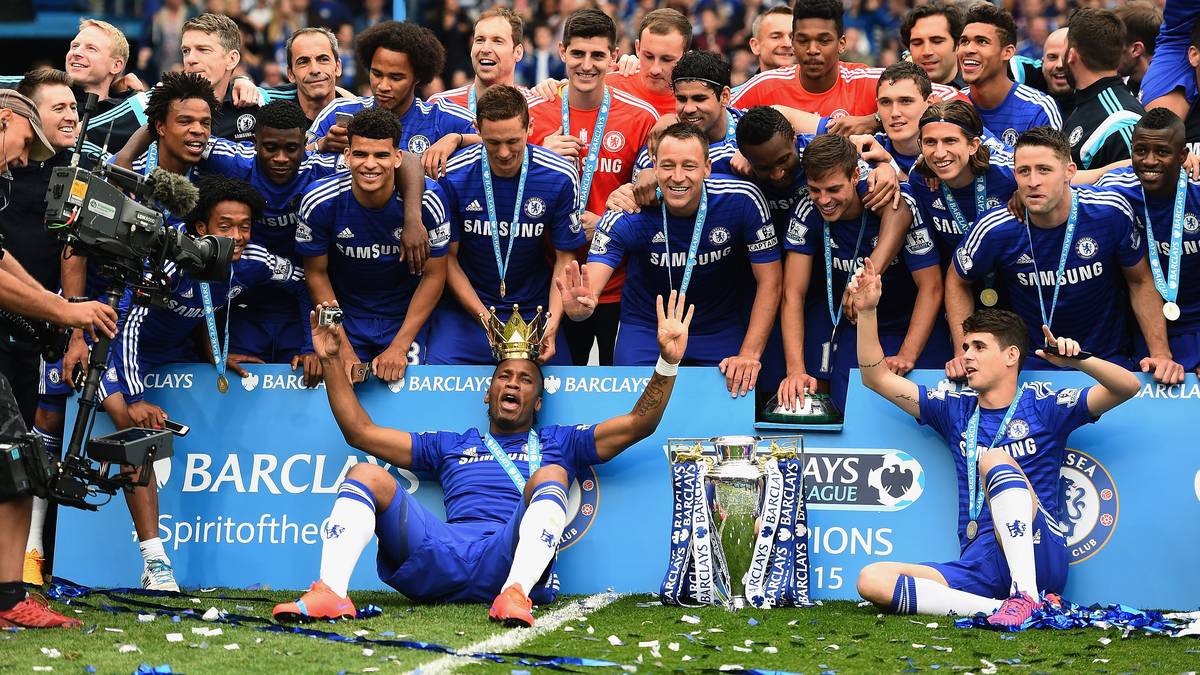 Für 38,5 Millionen Euro wechselt Drogba zum FC Chelsea - und wird dort zur Legende. Vier Mal englischer Meister, vier Mal FA-Cup-Sieger, zwei Mal Torschützenkönig und als Krönung: Der Champions-League-Triumph 2012 in München