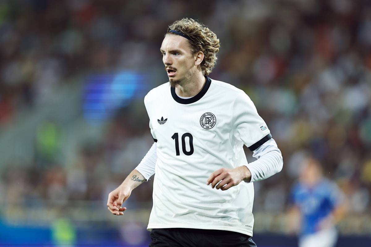 Nick Woltemade ist ein sehr begehrter Spieler auf dem Transfermarkt und steht auf dem Zettel vieler Top-Klubs. In Deutschland, aber offenbar auch darüber hinaus. 