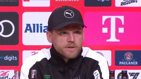 Eugen Polanski äußert sich nach der Niederlage beim FC Bayern München zum 0:2 durch Konrad Laimer. Der Gladbach-Trainer hadert mit der Entstehung und wittert ein Foul an seinem Spieler Hugo Bolin.