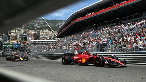 Leclerc (r.) startet beim GP von Monaco von der Pole