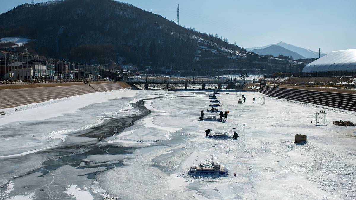 Selbst große Flüsse und Gewässer rund um Pyeongchang sind komplett zugefroren