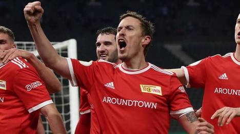 Max Kruse und Union Berlin feiern den Pokal-Erfolg gegen Hertha BSC