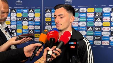 Die Nachrichten um einen möglichen Wechsel von Nick Woltemade zum FC Bayern waren vor dem Finale omnipräsent. 