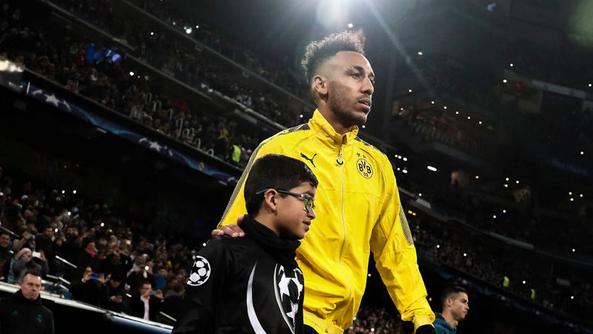 PLATZ 3: PIERRE-EMERICK AUBAMEYANG (Saison 2017/18) - für 63,75 Millionen Euro zum FC Arsenal