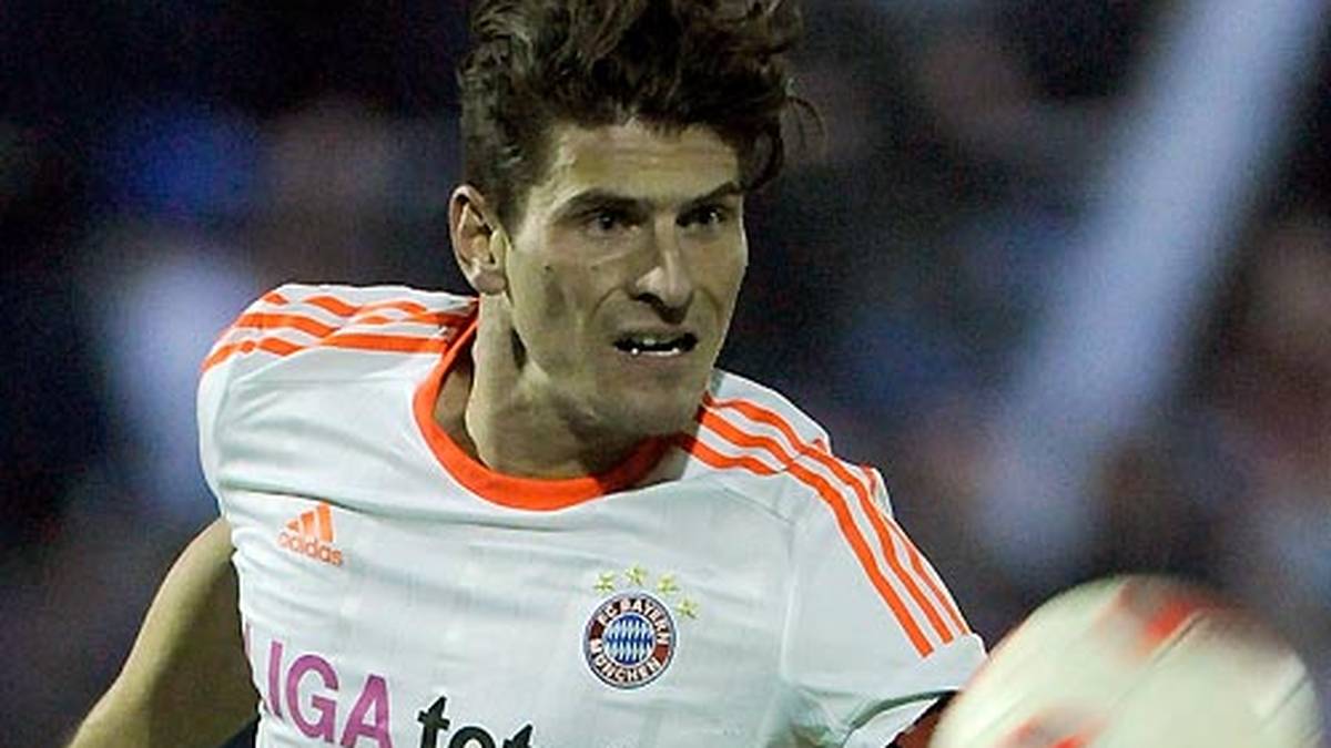 Einen Kantersieg in der Liga feiern die Münchner zuvor im Dezember 2010: Die Bayern siegen 5:3, der Ex-Stuttgarter Mario Gomez trifft dreimal