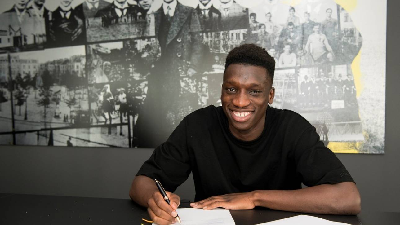 BVB bedient sich erneut bei PSG