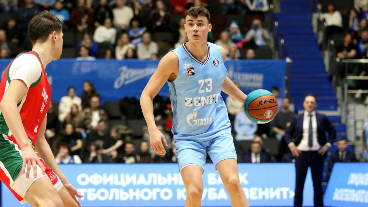 Nenad Dimitrijevic (r.) verstärkt die Basketballer des FC Bayern München