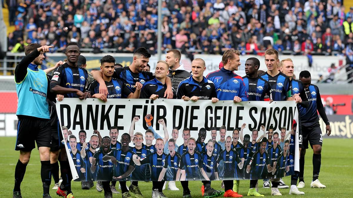 Hier herrscht Bedarf: Uwe Hünemeier und Christian Strohdiek spielten 2014/15 schon mit Paderborn in der Bundesliga, abgesehen von Mo Drägers zwei Kurzeinsätzen für den SC Freiburg war es das auch schon mit Erstligaerfahrung im SCP-Kader. Die Kaderplanung ist auch wegen möglicher Abgänge noch nicht abgeschlossen