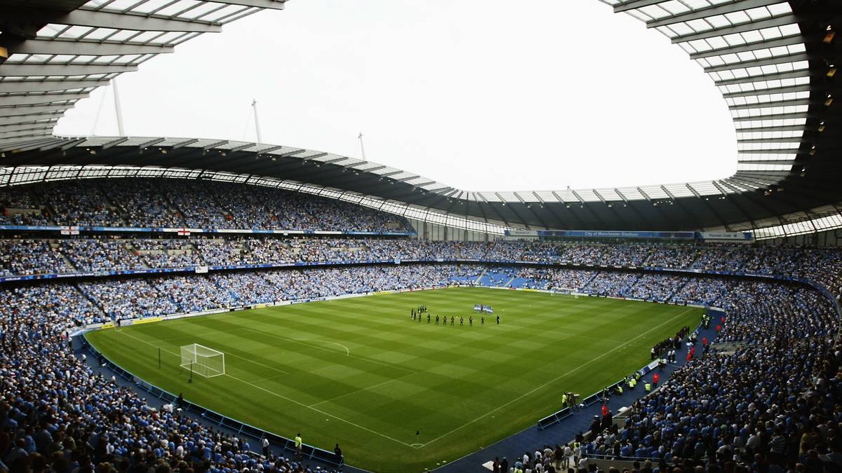 Den Zuschlag erhielt aber das australische Sydney und die Arena in Manchester wurde in ein reines Fußballstadion umgebaut. Bis 2008 trug es den Namen City of Manchester Stadium