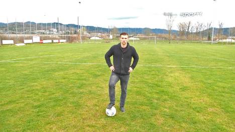 Timo Waslikowski stand in der Jugend vor einem Wechsel zum FC Bayern. Er verrät, wie die Münchner ihn überzeugen wollten - und wer sonst Interesse an ihm hatte.