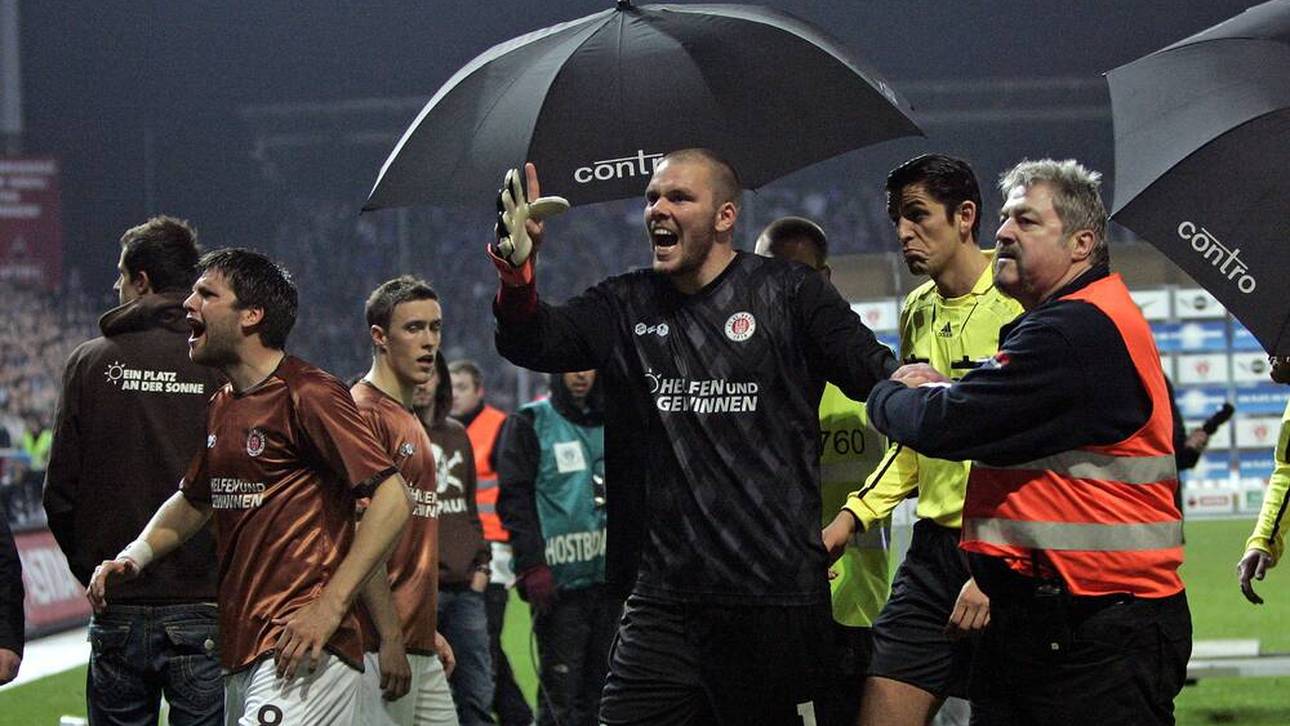 Der Bierbecher-Skandal von St. Pauli