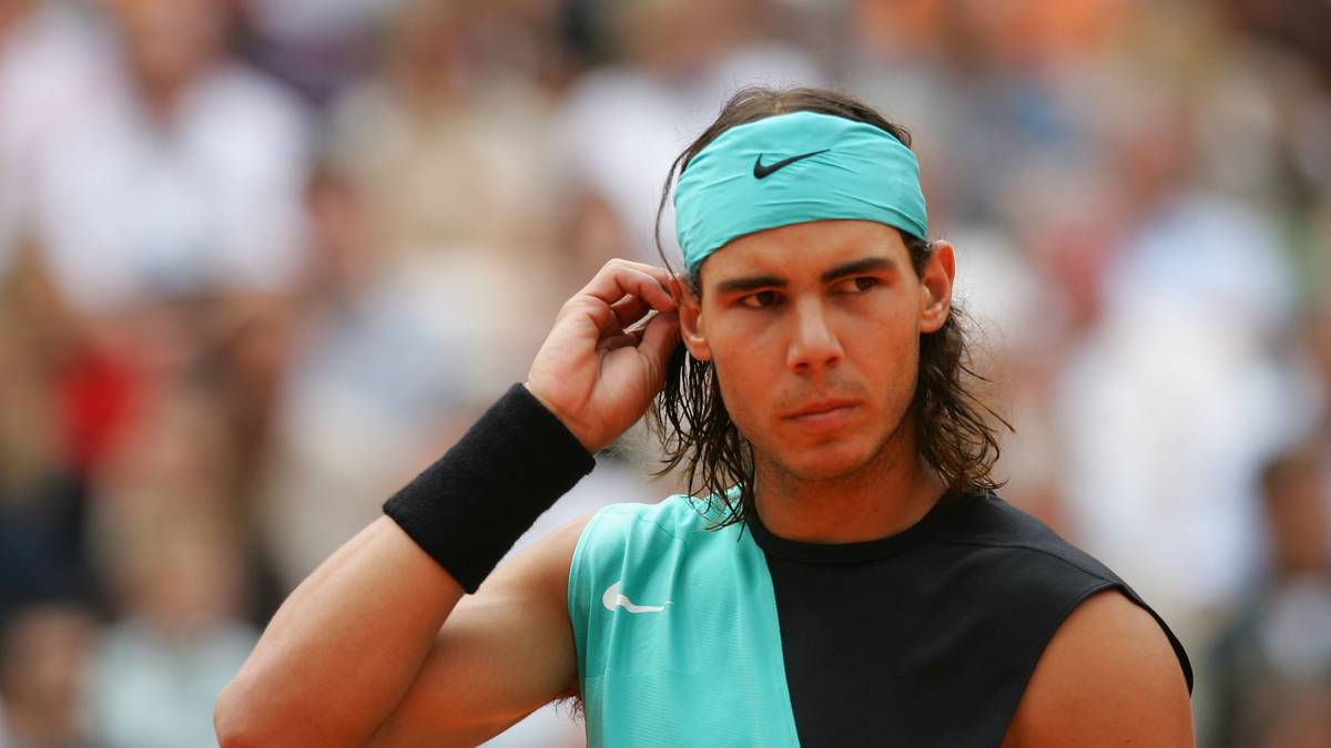 PLATZ 6 - FINALE IN HAMBURG 2007: Mit 81 Siegen in Folge auf Sand geht Nadal ins Finale des Masters-Turniers von Hamburg. Nach dem ersten Satz (6:2) sieht alles nach dem 82. Sieg aus