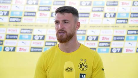 Salih Özcan gibt Einblicke über Ziele für die neue Saison des BVB und wie Trainer Terzic mit Reservisten umgeht, außerdem hat der Mittelfeldspieler auch ein persönliches Ziel für die neue Saison.