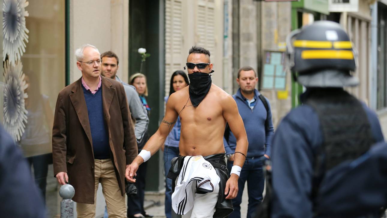 Deutsche Hooligans attackieren Fans