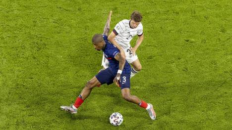 Das Auftaktspiel der deutschen Nationalmannschaft bei der EM hat dem ZDF am Dienstagabend eine herausragende Quote beschert. 