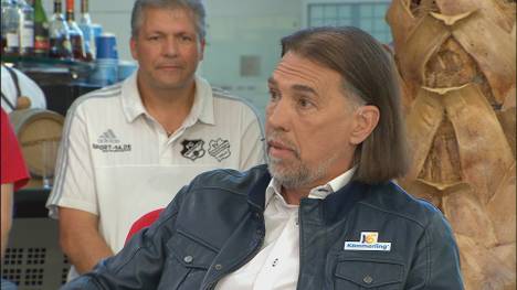 Mainz-Sportdirektor Martin Schmidt und FIFA-Präsident kennen sich bereits seit der Jugend und sind in derselben Stadt aufgewachsen. Schmidt erzählt im Stahlwerk Doppelpass von dem Verhältnis zueinander. 
