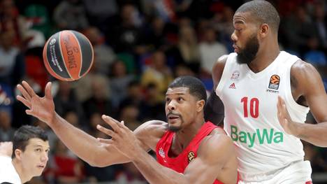 Greg Monroe (r.) spielte zuletzt bei den Philadelphia 76ers