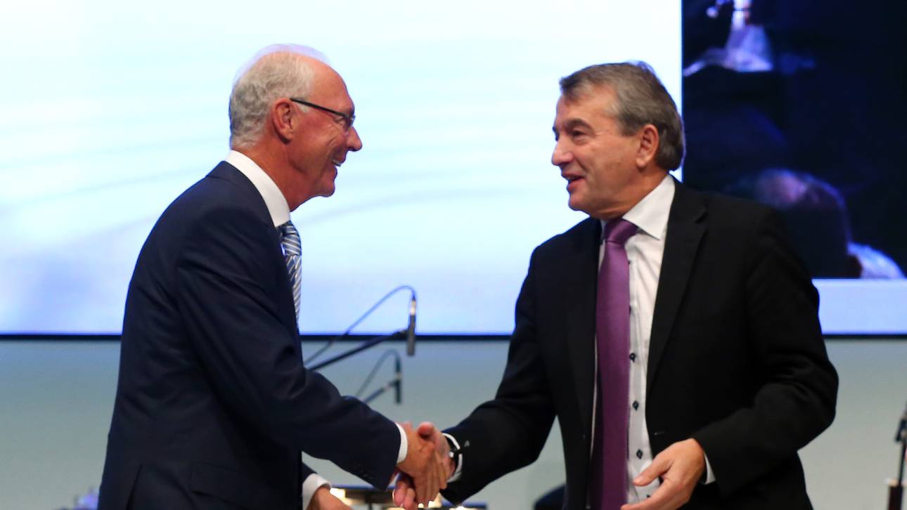 Beckenbauer steht weiter zu Niersbach