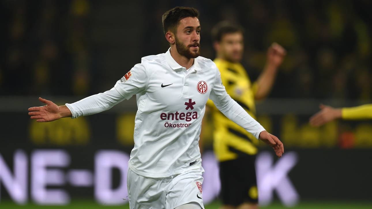 Youngster Malli verlängert in Mainz