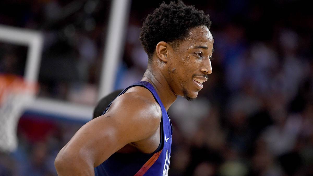 Denselben Grund nannten außerdem noch DAMIAN LILLARD, DEMAR DEROZAN (Bild), C.J. MCCOLLUM und ERIC GORDON. Kurios: DeRozan war zunächst gar nicht für das Aufgebot der US-Amerikaner vorgesehen