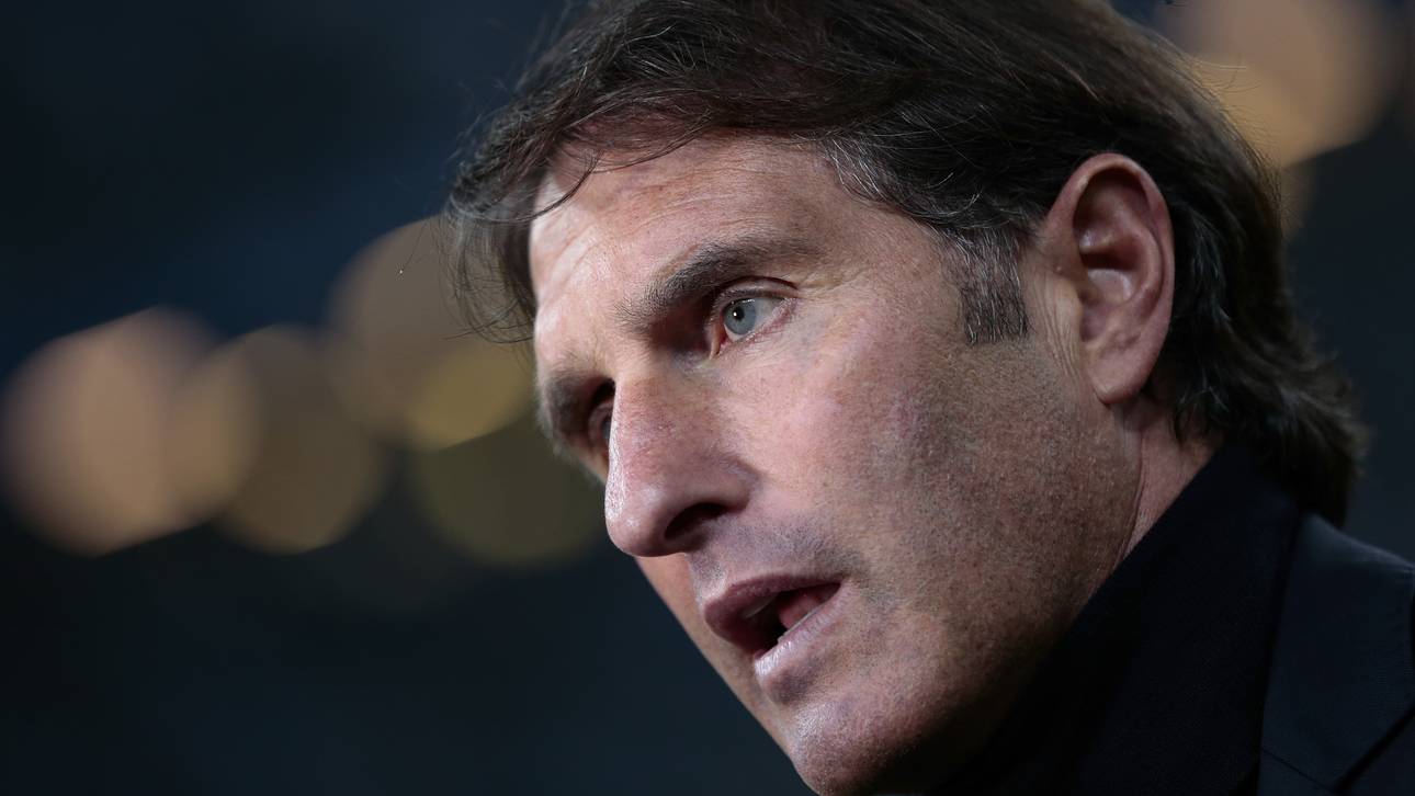 Labbadia singt Darmstadt-Hymne