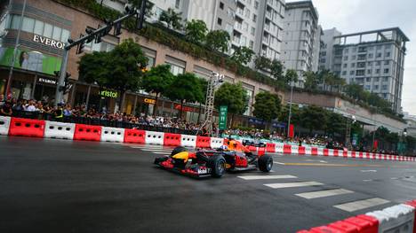 Im Mai veranstaltete Red Bull ein Show-Rennen in Vietnam