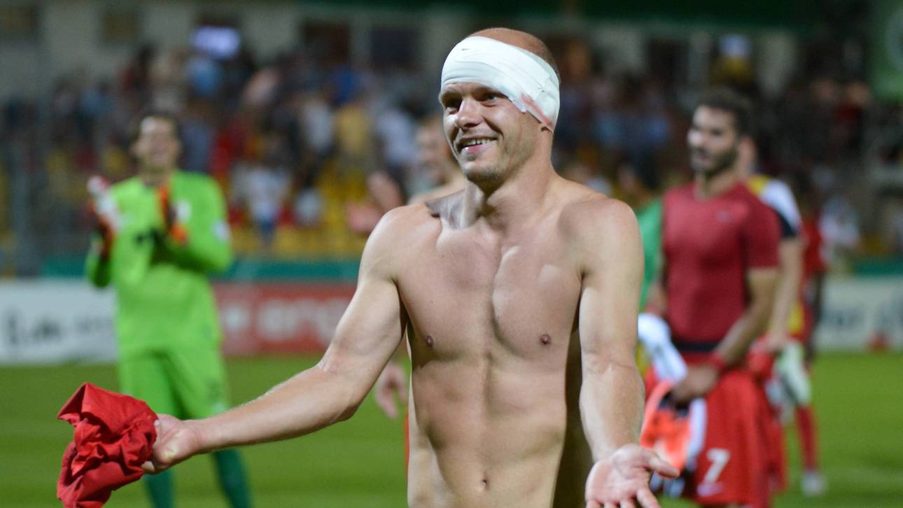 Turban-Joker stiehlt Baba die Show